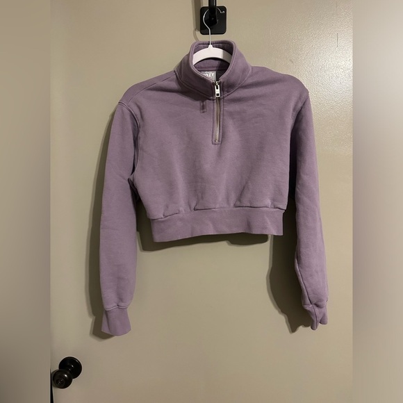 Aritzia Tops - Aritza TNA the cozy cropped quarter zip size small